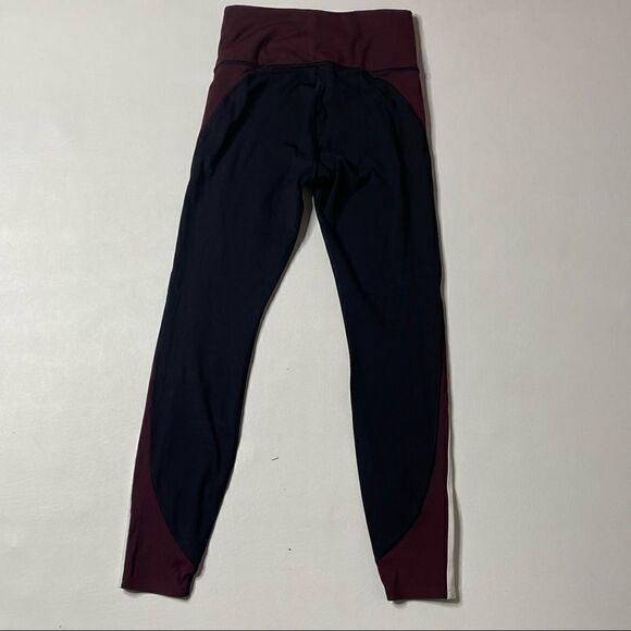 Athleta | Yoga Tri-Color Legging EUC - Picture 6 of 7